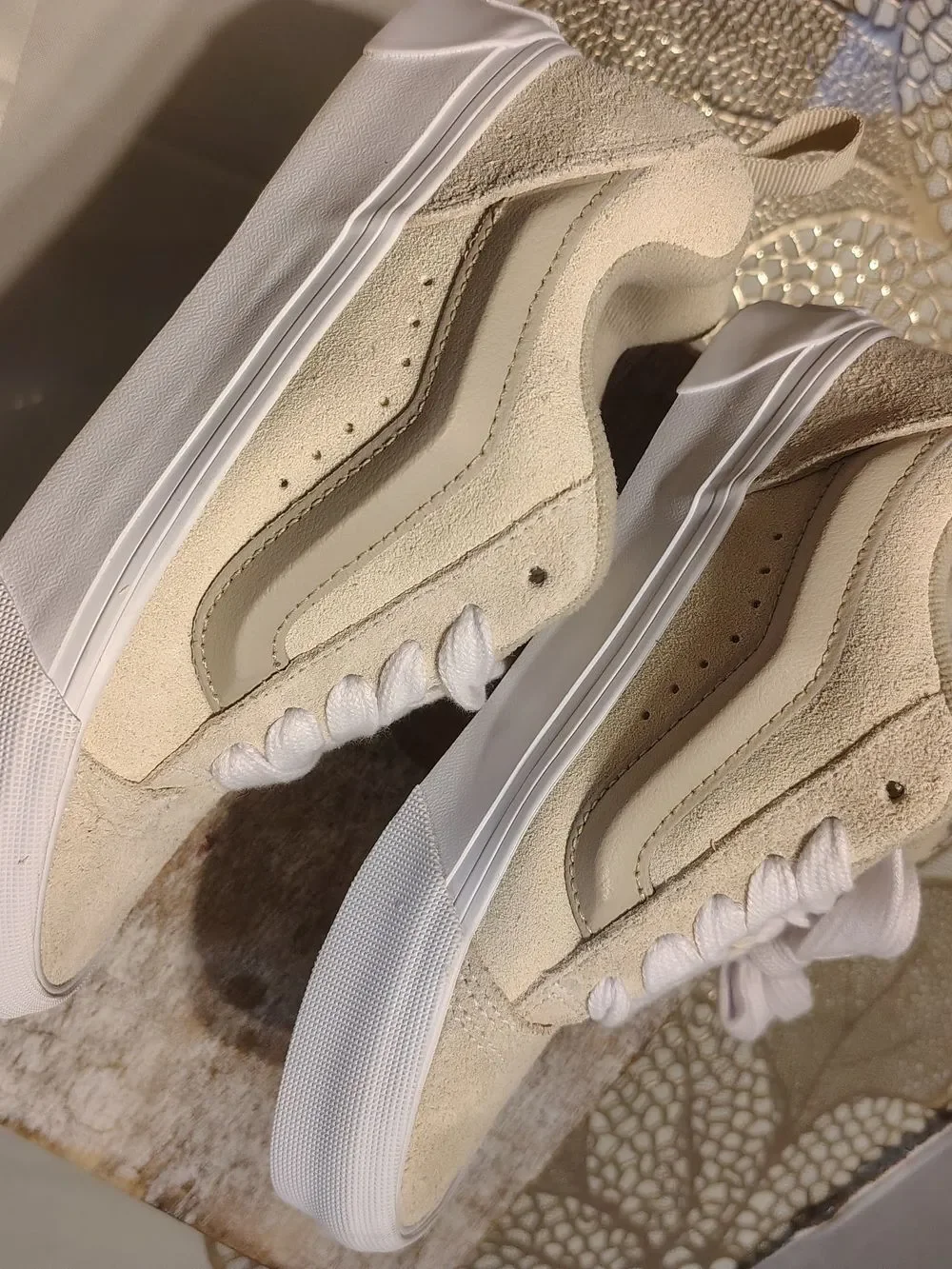 Vans  Cream Suede Low-Top Sneakers Mens 4 Women's 5.5 New Unworn Knu Skool Puffy